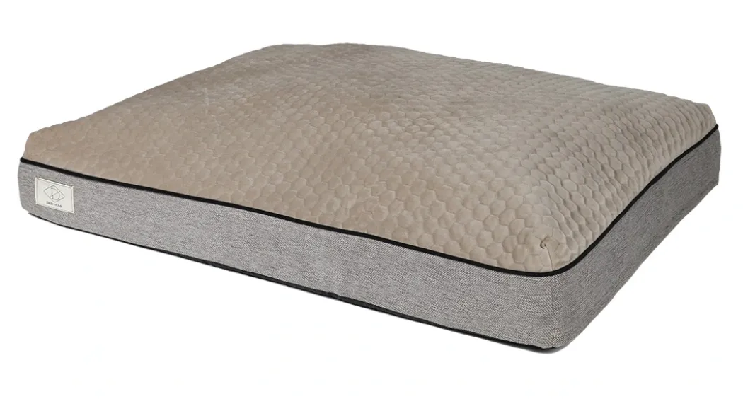 D&D Home Celia ergonomisk hundeseng lille 80 x 60 x 15 cm i taupe