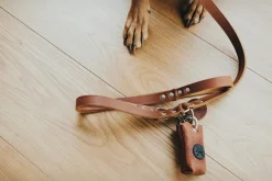 Hunter Yuna høm høm holder Cognac