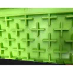 LickiMat Slikkemåtte 28 x 28 cm Grøn - aktiveringsmåtte til hunde