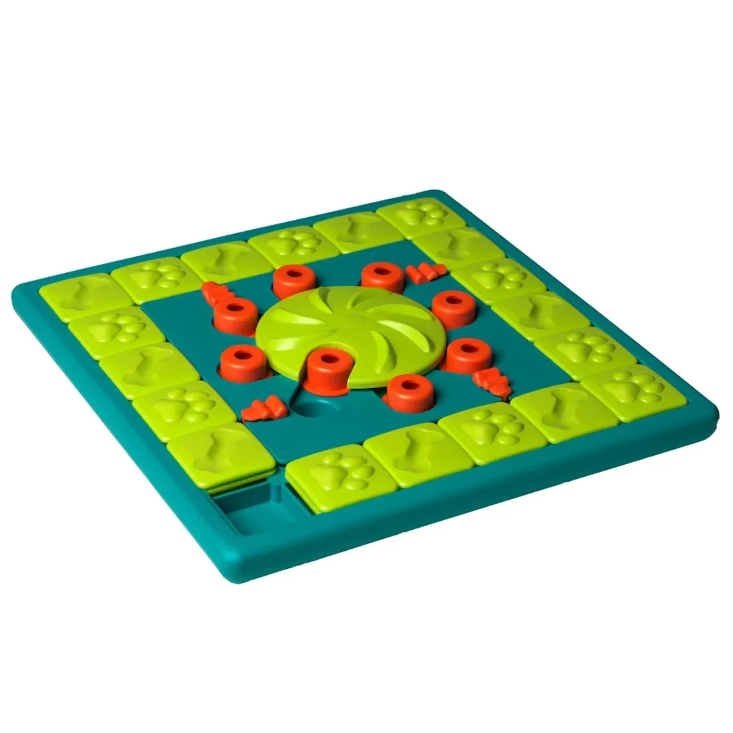 Nina Ottosson Multipuzzle Niveau 4 - udfordrende aktivitetslegetøj til hunde