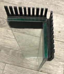 Overløbskasse med kam 8 x 8 x 36 cm